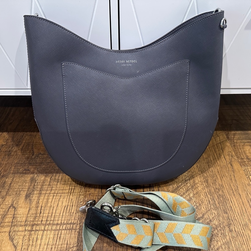 HENRI BENDEL Large Gray West 57th Hobo